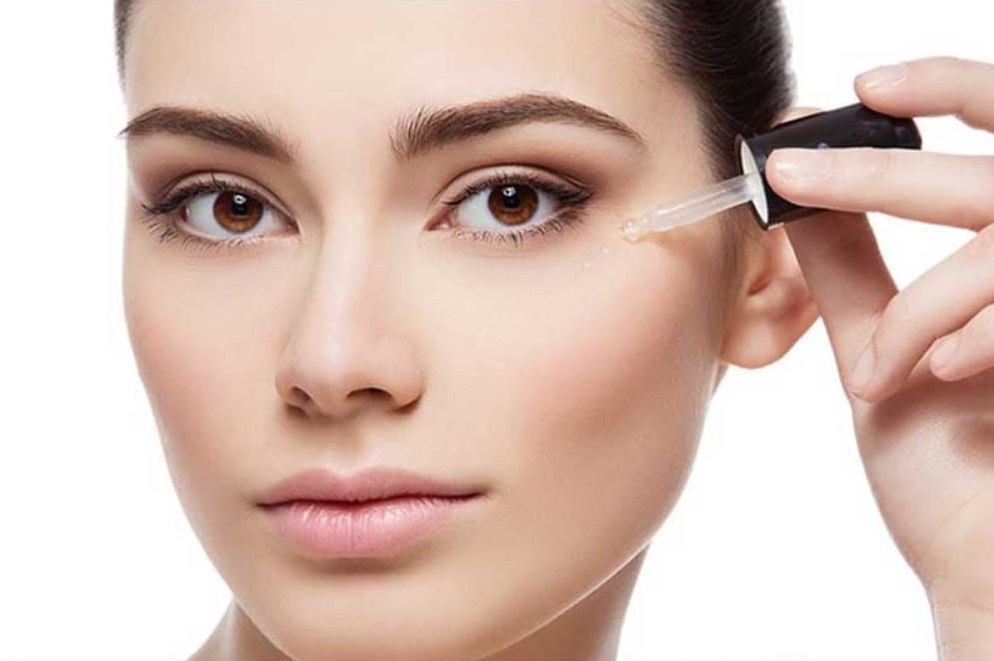 چگونه می توان از قرص ویتامین E برای پوست دور چشم استفاده نمود؟