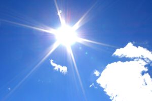 اثرات منفی نور خورشید روی پوست