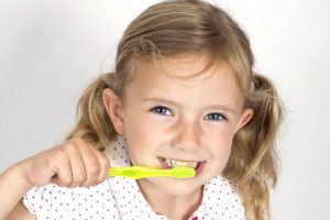 اهمیت نگهداری از دندان های شیری
