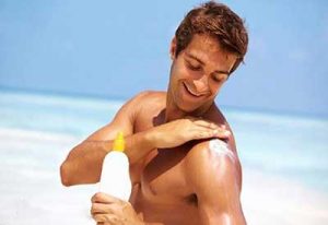 ضرورت استفاده از ضد آفتاب برای آقایان
